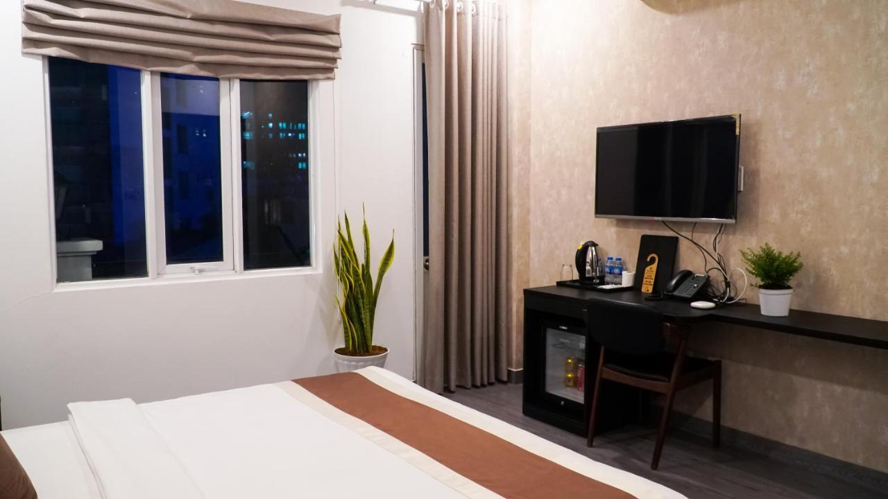 Bros Hotel Хошимин Экстерьер фото