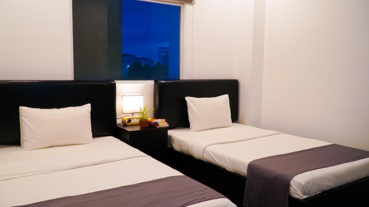 Bros Hotel Хошимин Экстерьер фото
