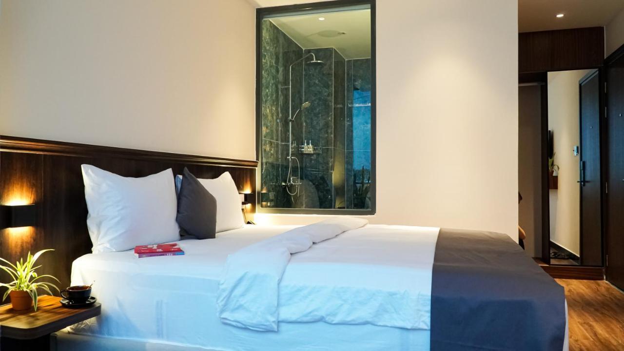 Bros Hotel Хошимин Экстерьер фото