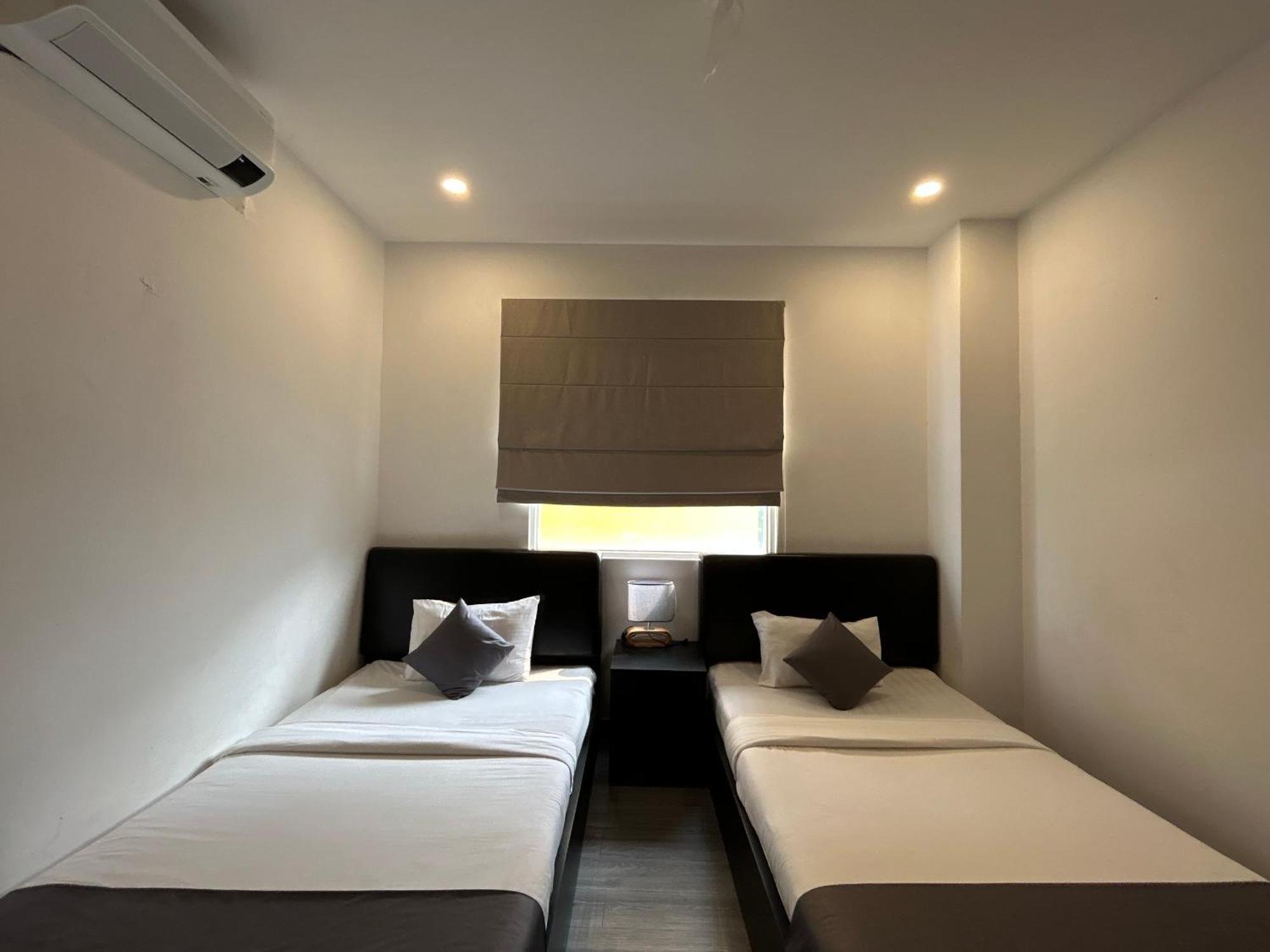 Bros Hotel Хошимин Экстерьер фото