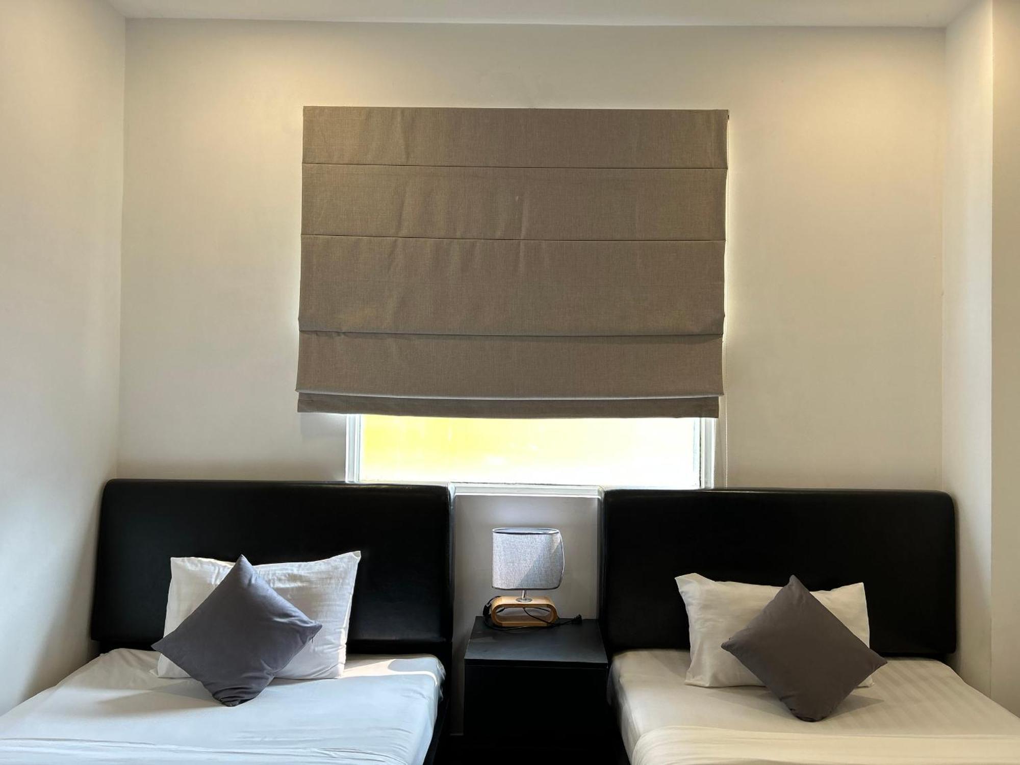 Bros Hotel Хошимин Экстерьер фото